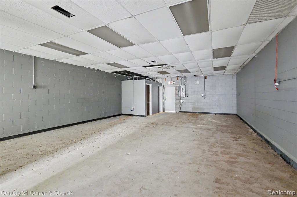 22909 Van Born Road Property Photo 20