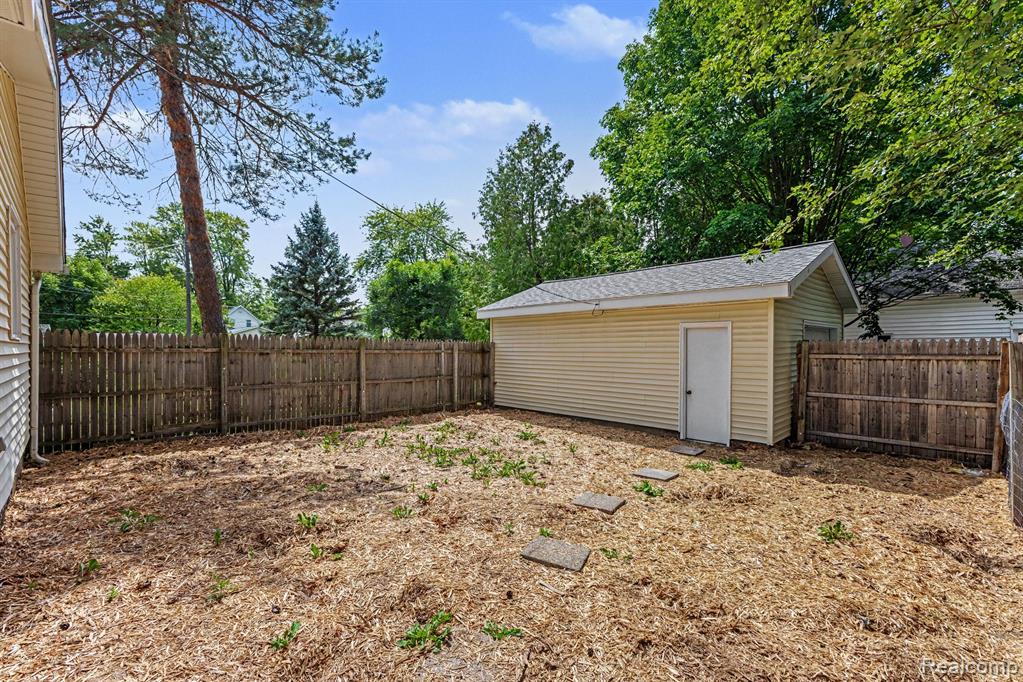 4291 West Street Property Photo 16