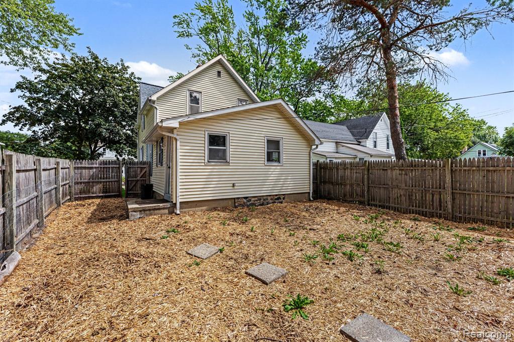 4291 West Street Property Photo 17
