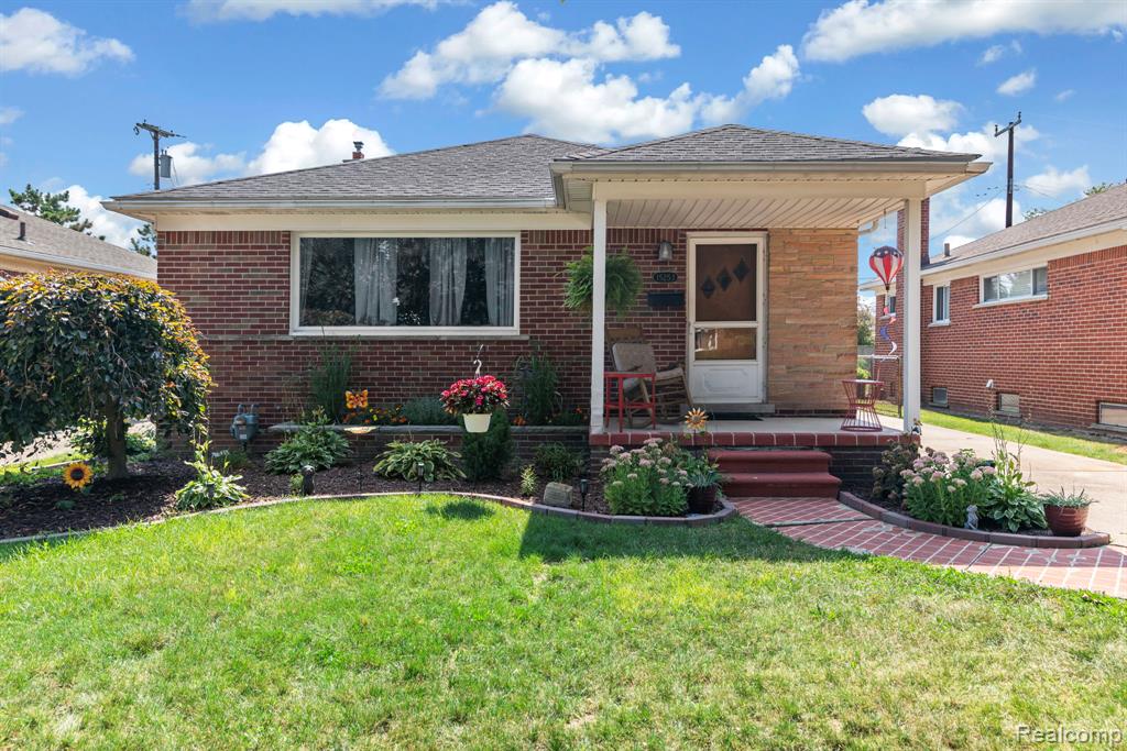 15253 Meyer Avenue Property Photo 1