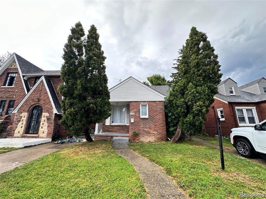 13654 Mecca Street Property Photo 1