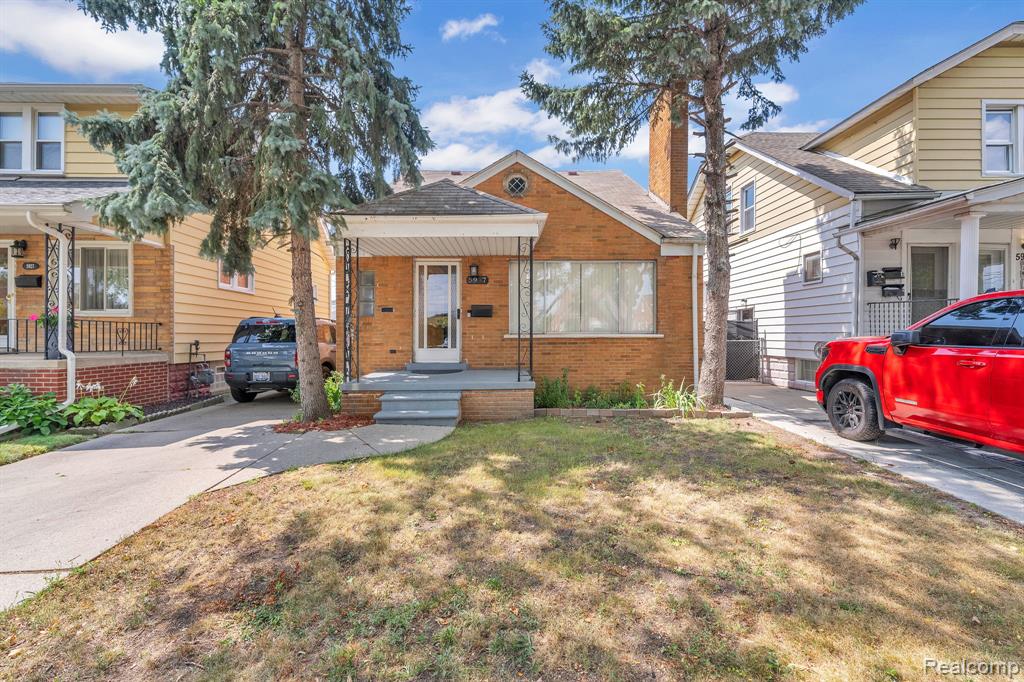 5937 Orchard Avenue Property Photo 3