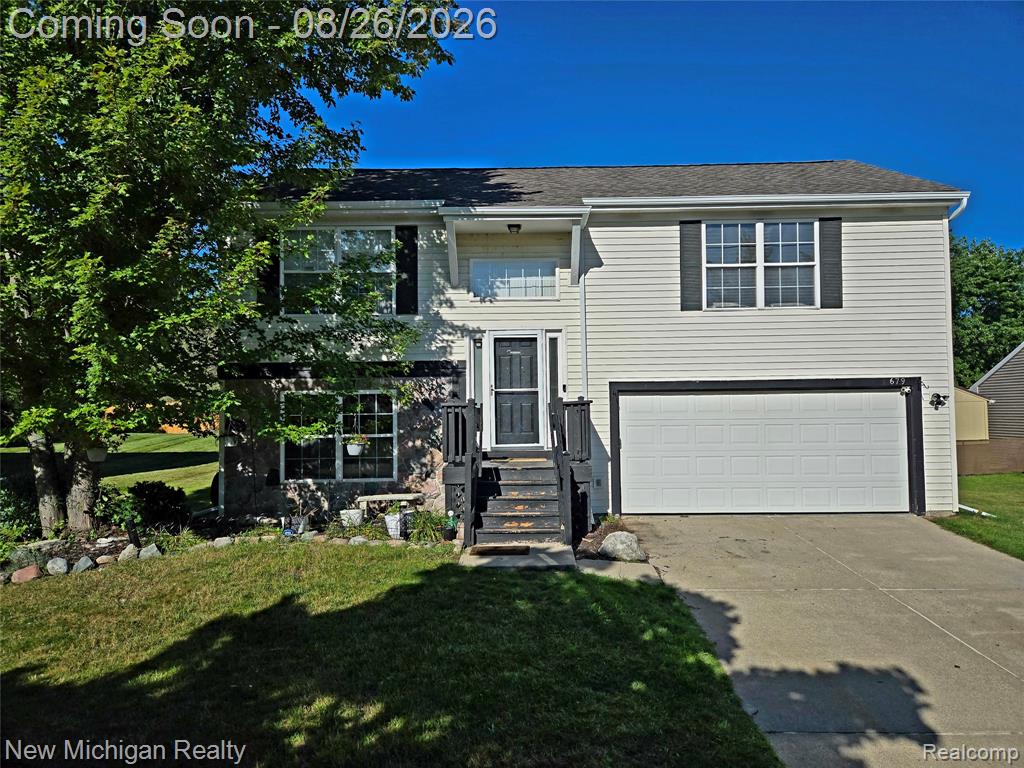 679 Andover Woods Drive Property Photo 1
