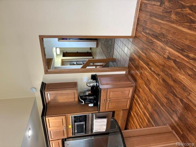 8454 Fawn Valley Drive Property Photo 12
