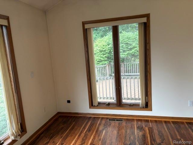 8454 Fawn Valley Drive Property Photo 22