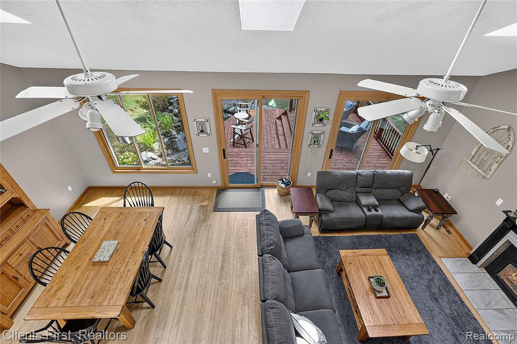 9022 Kingston Court Property Photo 26
