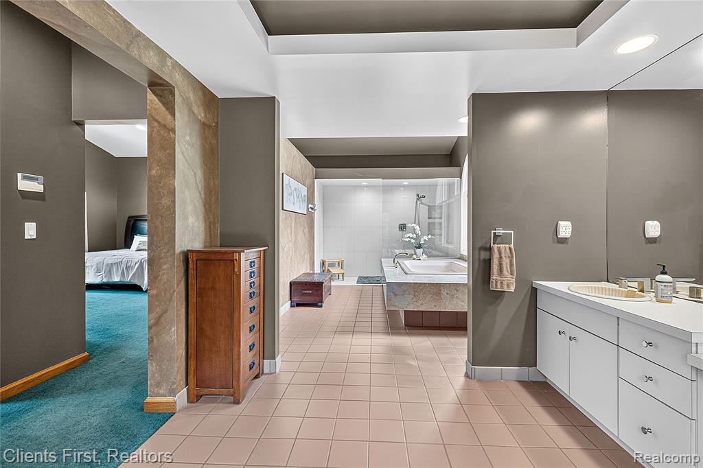 9022 Kingston Court Property Photo 34