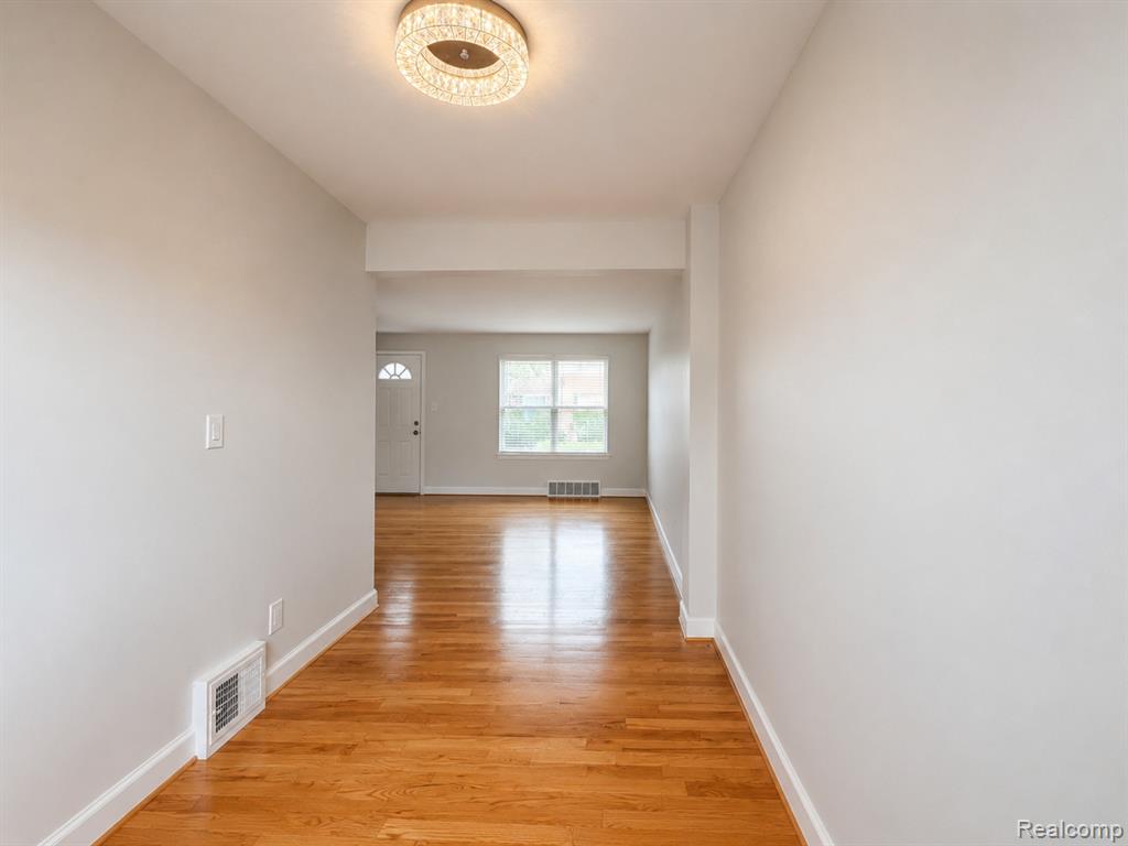 3352 Coolidge Highway Property Photo 3