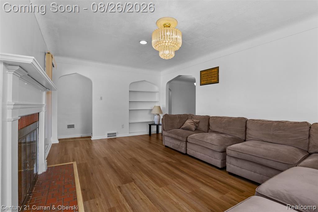 7800 Freda Street Property Photo 6