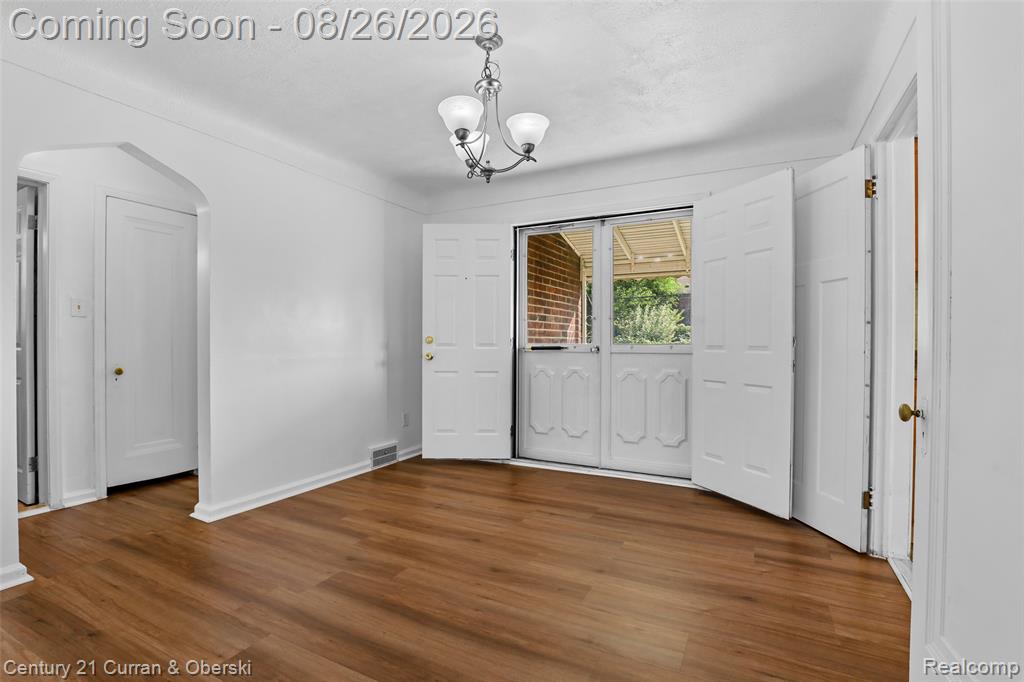 7800 Freda Street Property Photo 10