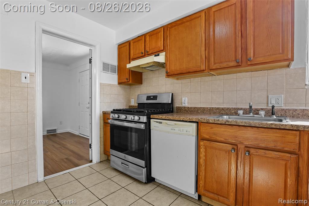 7800 Freda Street Property Photo 14