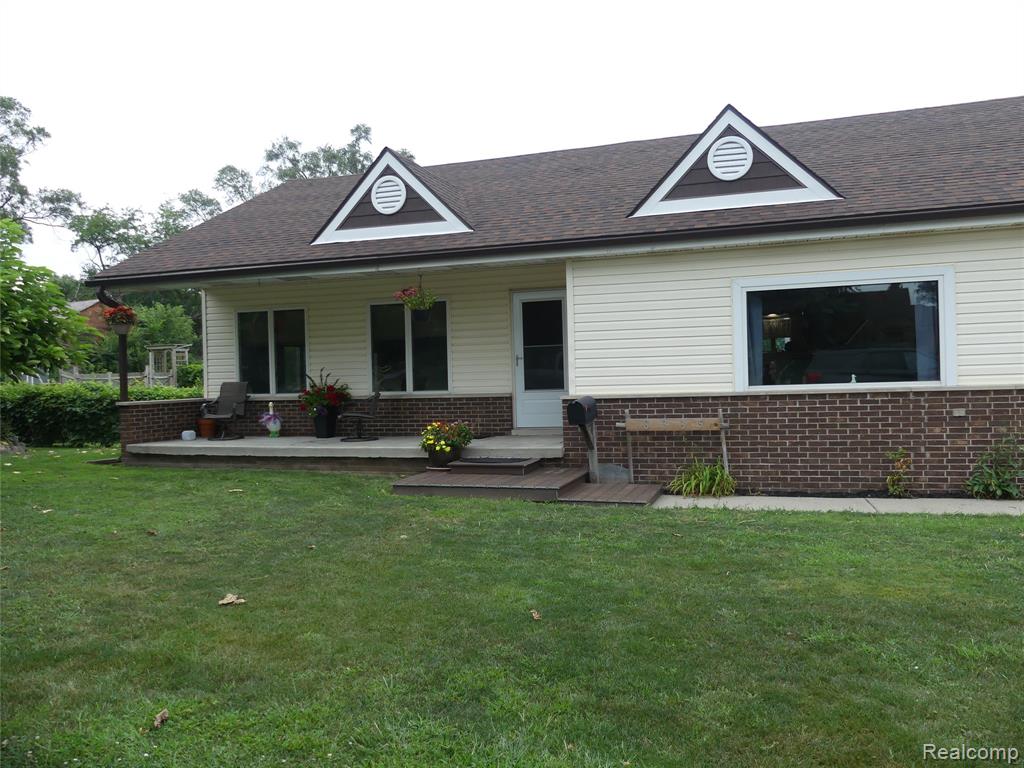 8335 Pardee Road Property Photo 1
