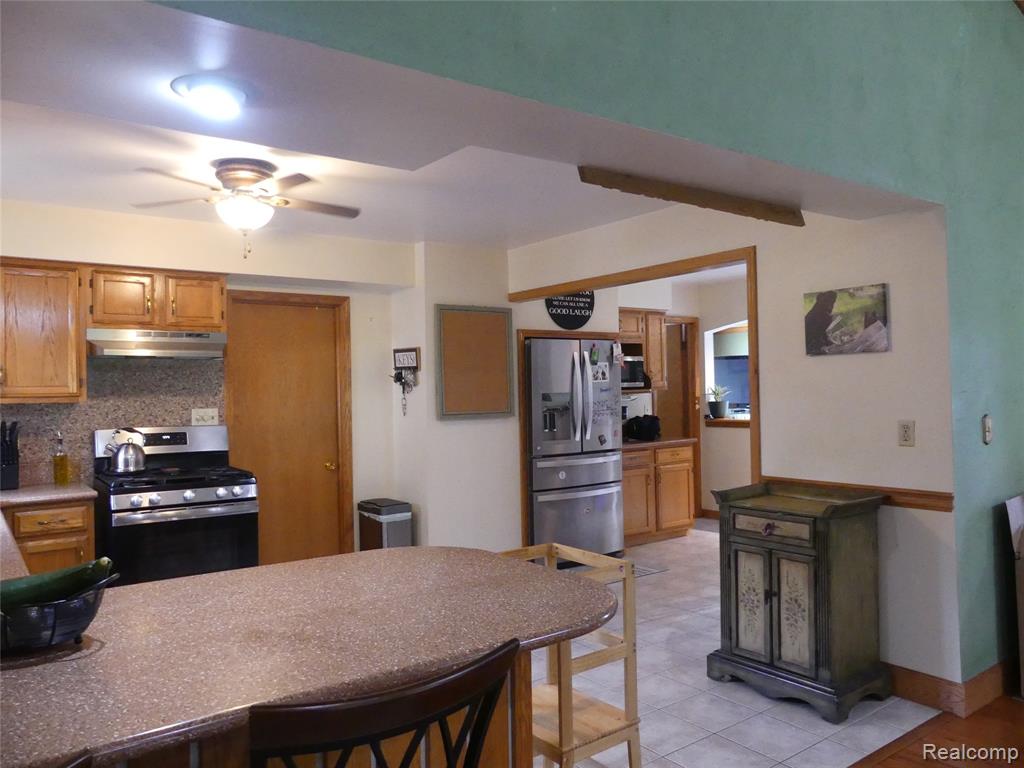 8335 Pardee Road Property Photo 11