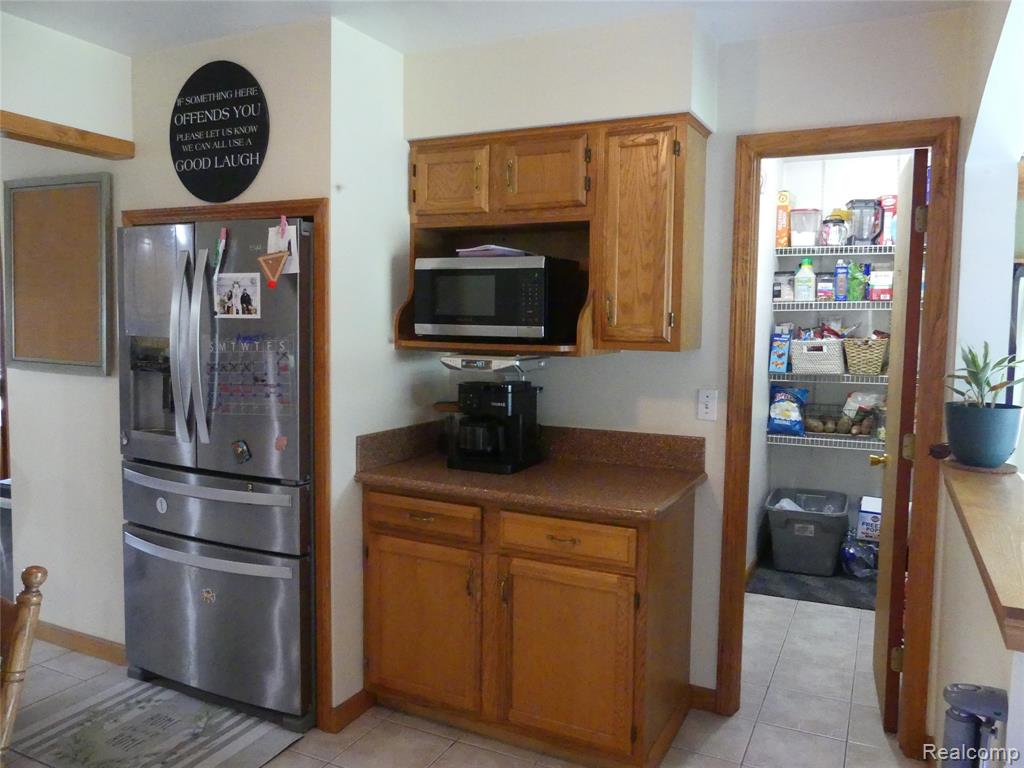 8335 Pardee Road Property Photo 12