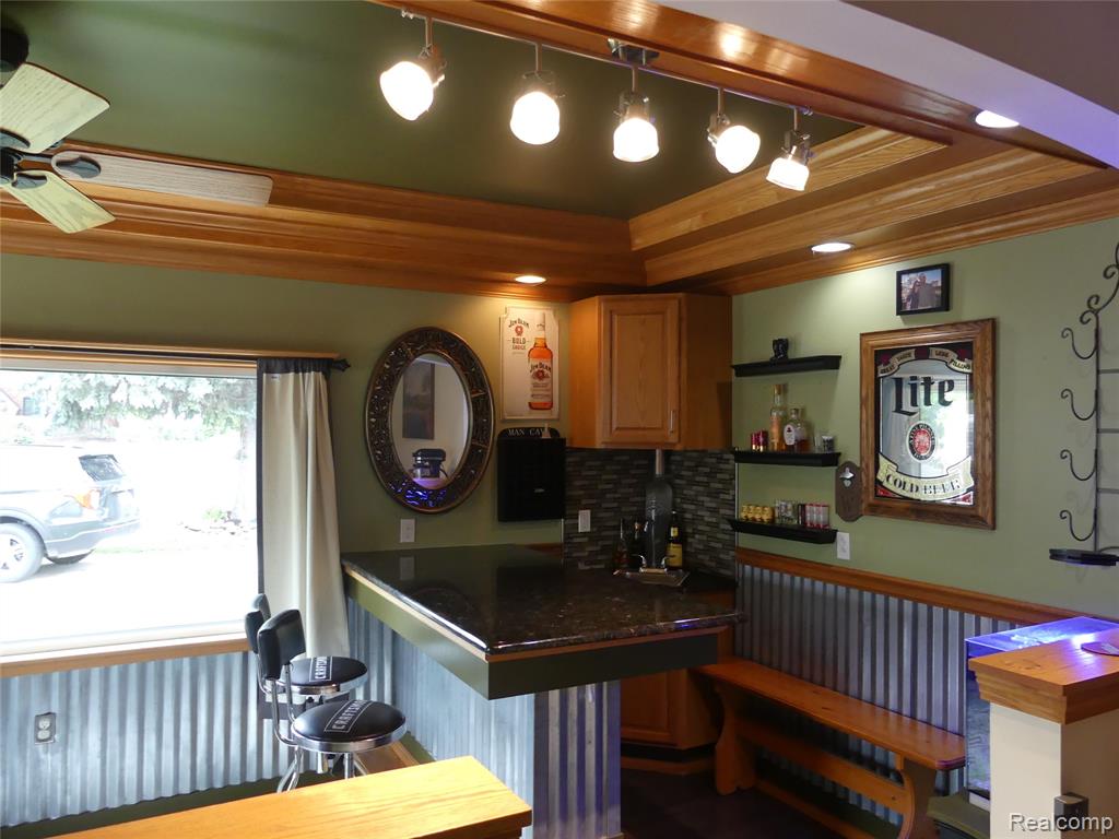 8335 Pardee Road Property Photo 14