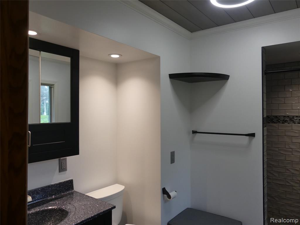 8335 Pardee Road Property Photo 17
