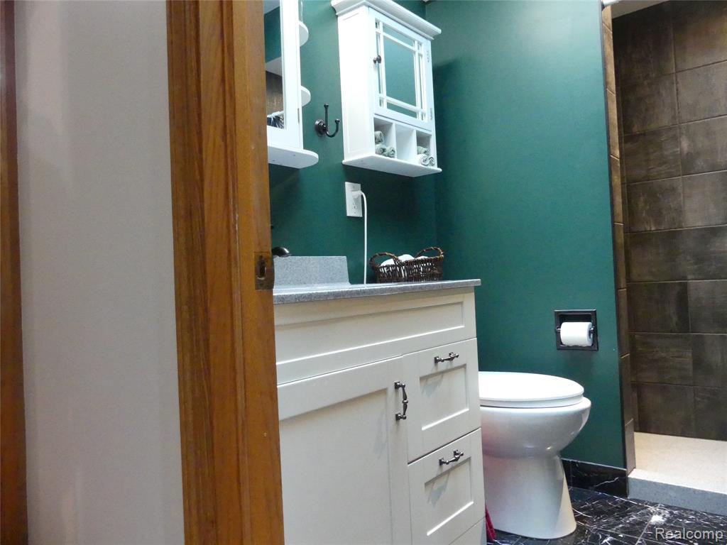 8335 Pardee Road Property Photo 21