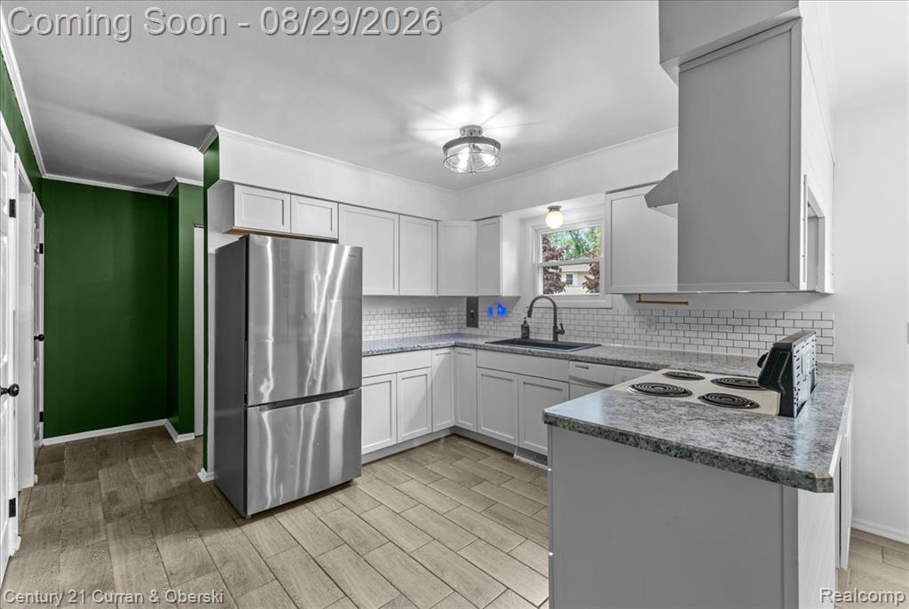13349 Lake Point Boulevard Property Photo 8