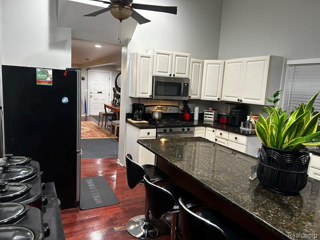 89 Muir Road Property Photo 16