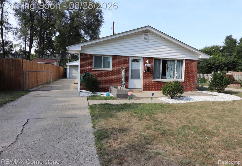34280 Harroun Street Property Photo 2