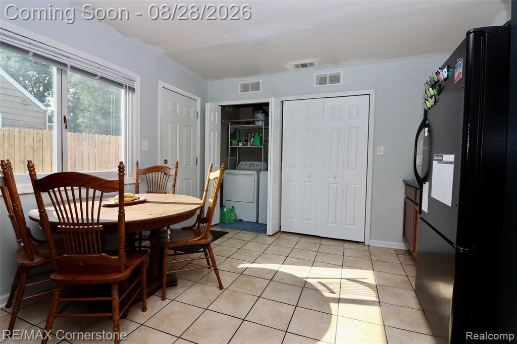 34280 Harroun Street Property Photo 9
