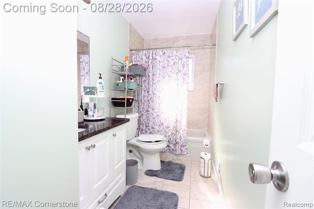 34280 Harroun Street Property Photo 13