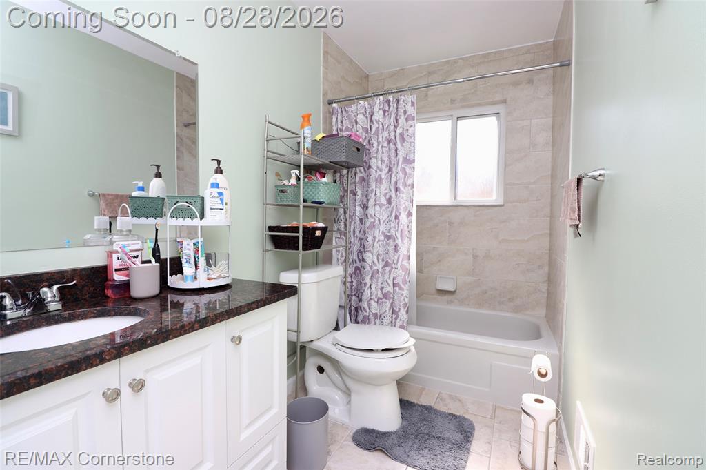 34280 Harroun Street Property Photo 14