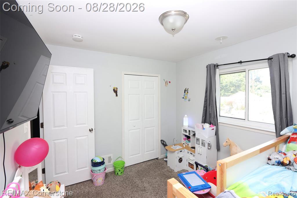 34280 Harroun Street Property Photo 18