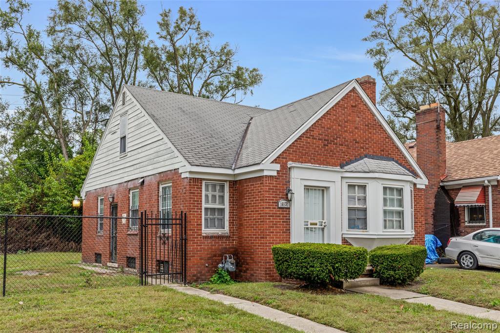 16537 Strathmoor Street Property Photo 2