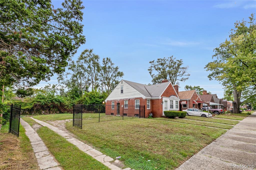 16537 Strathmoor Street Property Photo 7