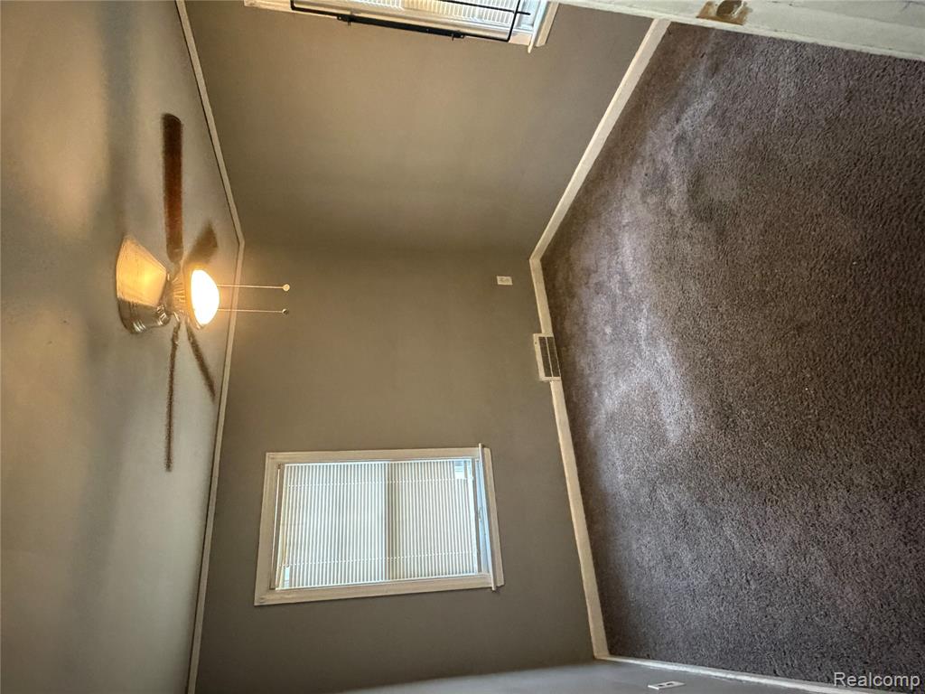 16537 Strathmoor Street Property Photo 17
