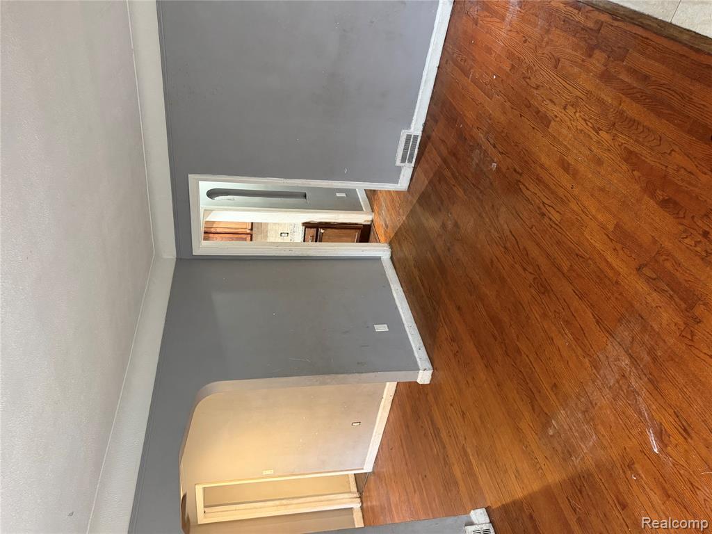 16537 Strathmoor Street Property Photo 23