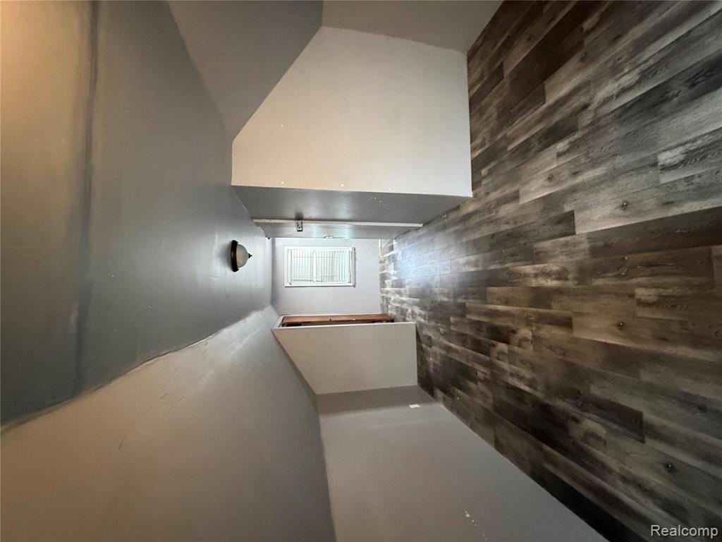 16537 Strathmoor Street Property Photo 26