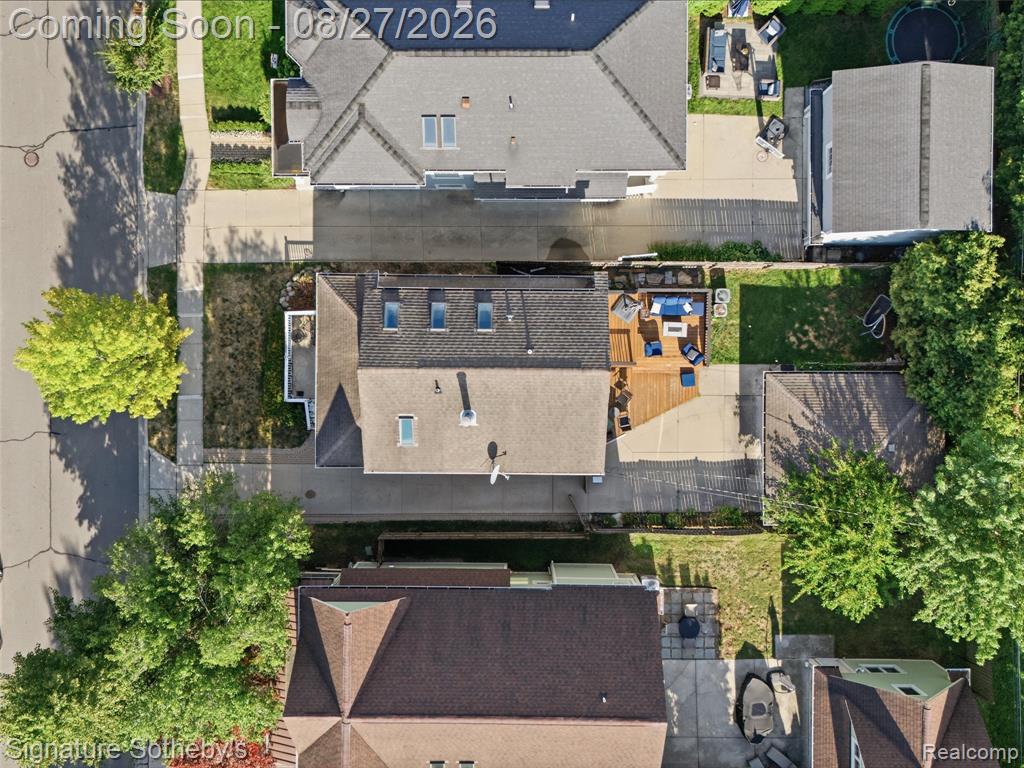 1444 Holland Street Property Photo 8