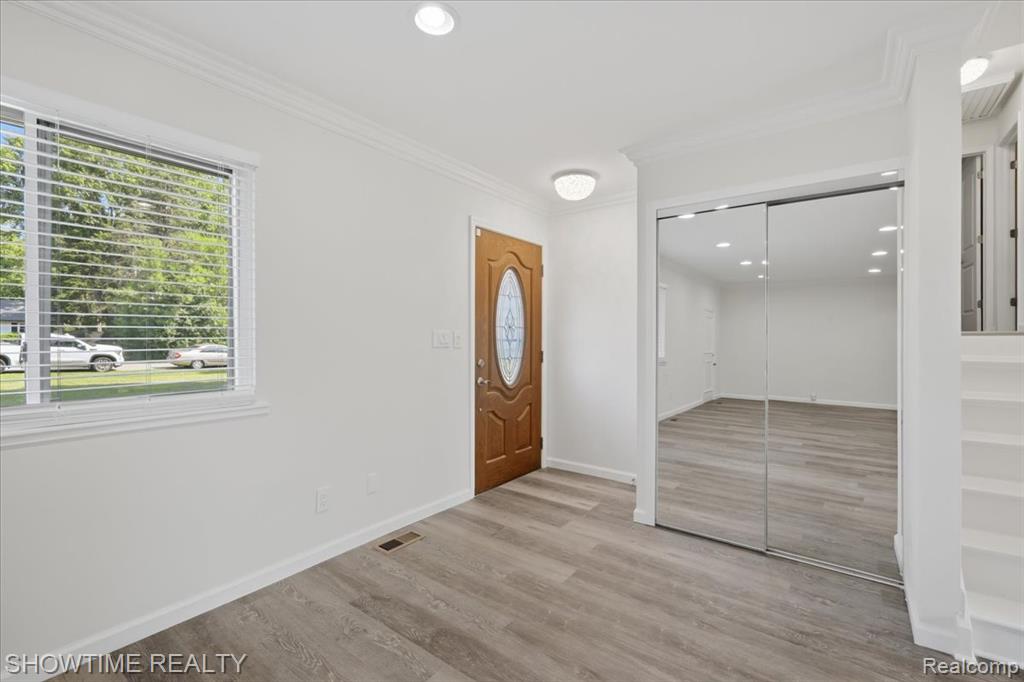 29255 Utley Road Property Photo 7