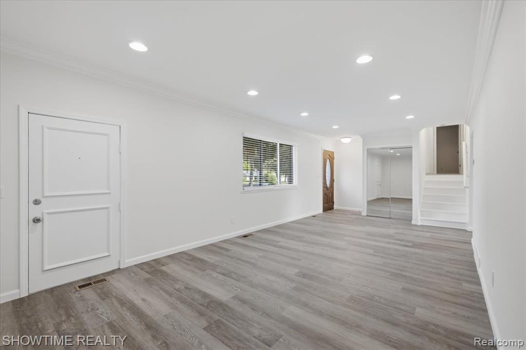 29255 Utley Road Property Photo 10