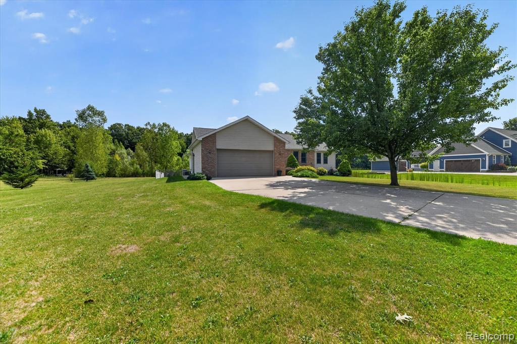 13144 Grant Circle Property Photo 2