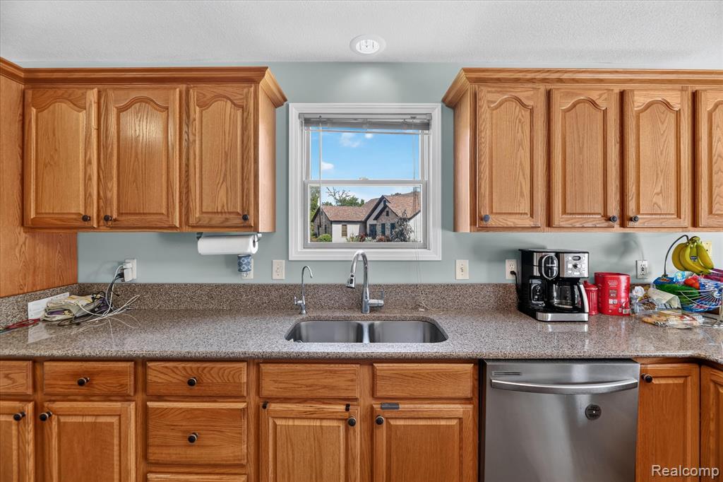 13144 Grant Circle Property Photo 16