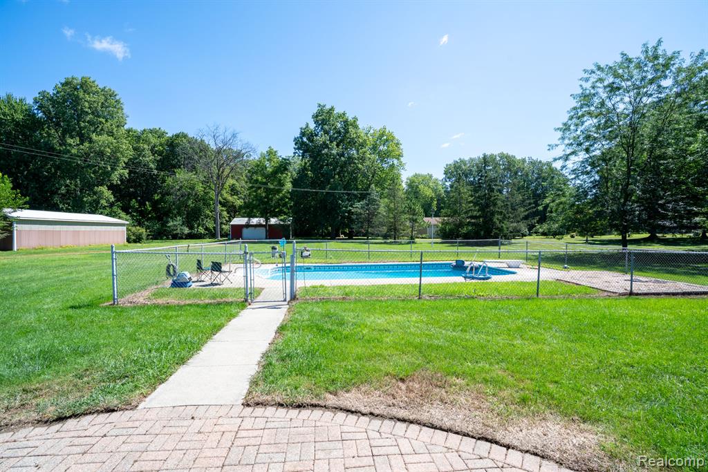 12900 Maxwell Road Property Photo 18