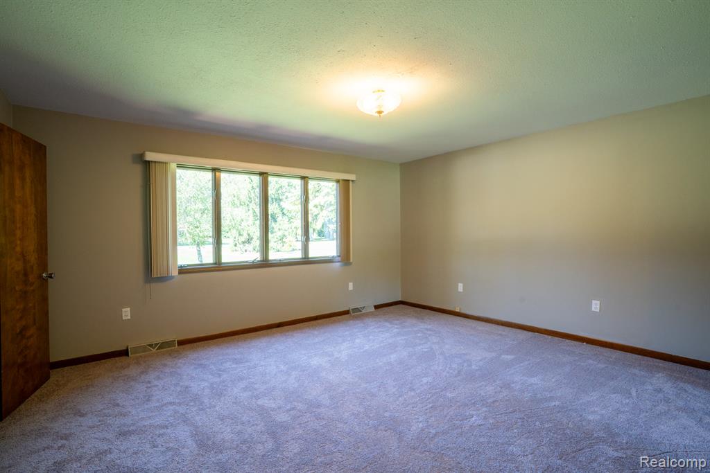 12900 Maxwell Road Property Photo 45