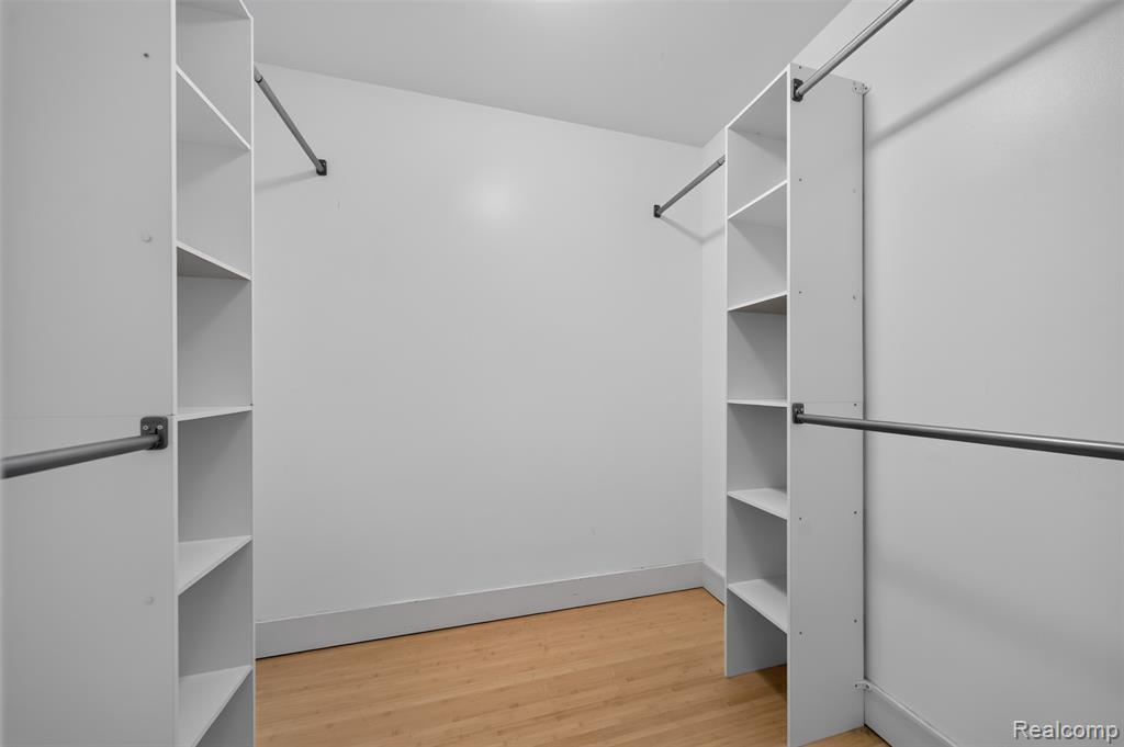 432 E Parent Avenue Property Photo 19