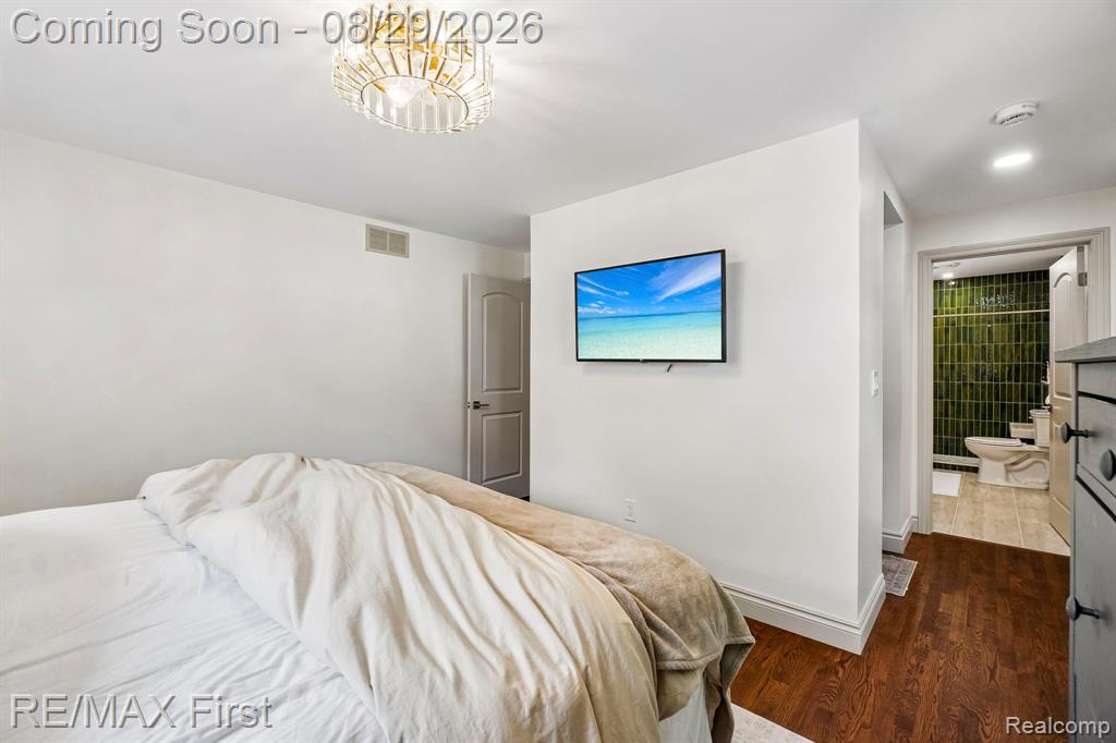3202 Prairie Avenue Property Photo 28