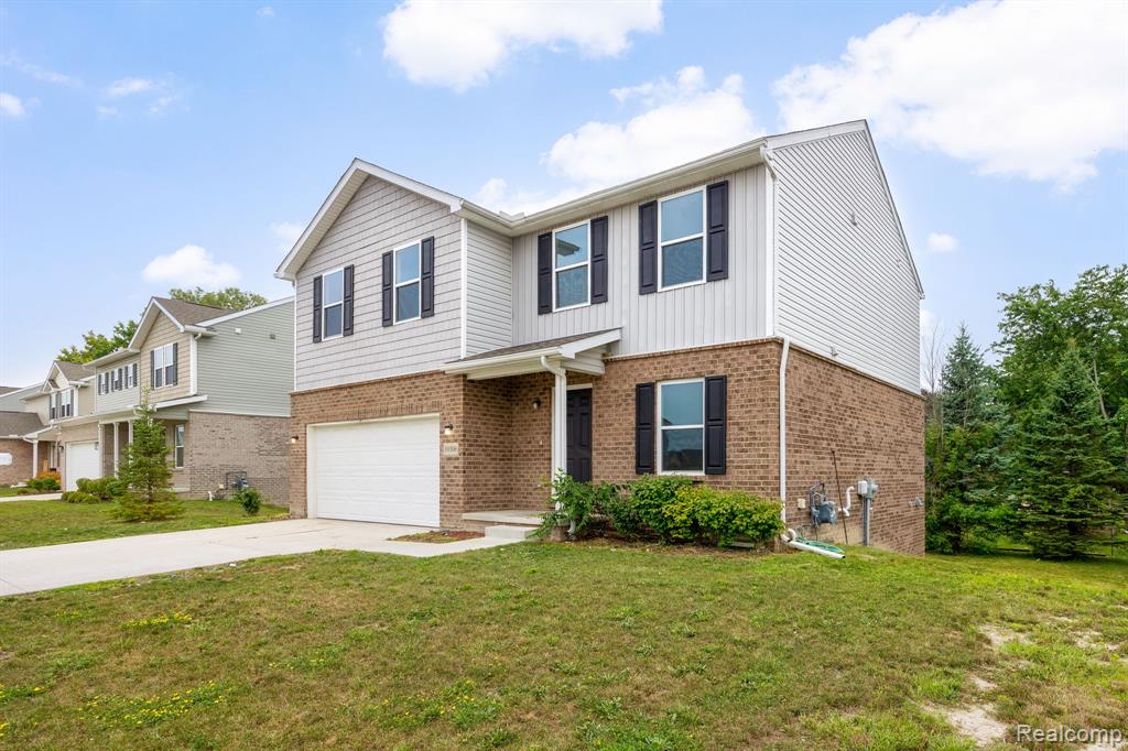10306 Island Lake Drive Property Photo 2