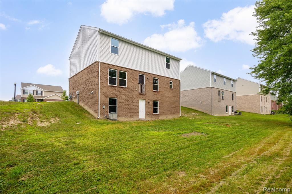 10306 Island Lake Drive Property Photo 6