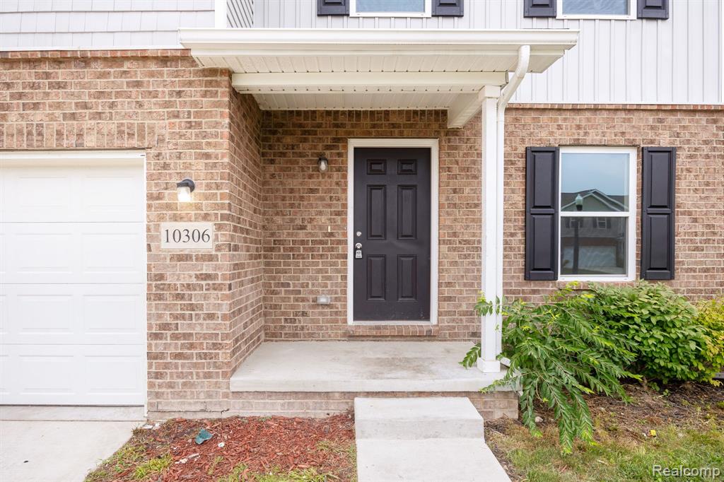 10306 Island Lake Drive Property Photo 7
