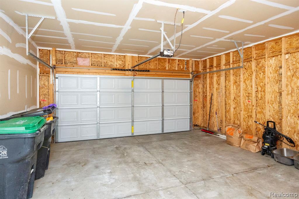 10306 Island Lake Drive Property Photo 15