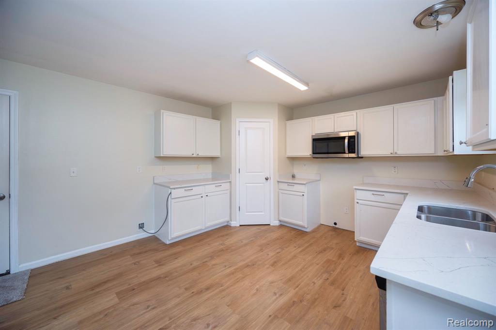10306 Island Lake Drive Property Photo 18