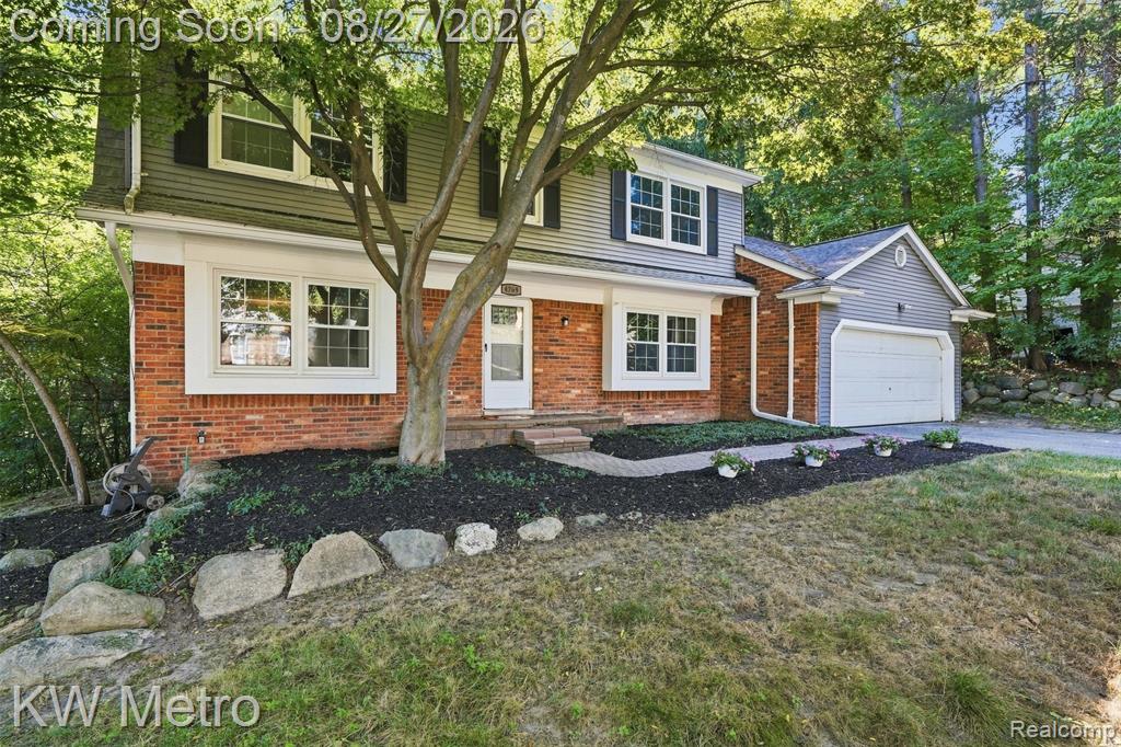 4769 Hardwoods Drive Property Photo 3