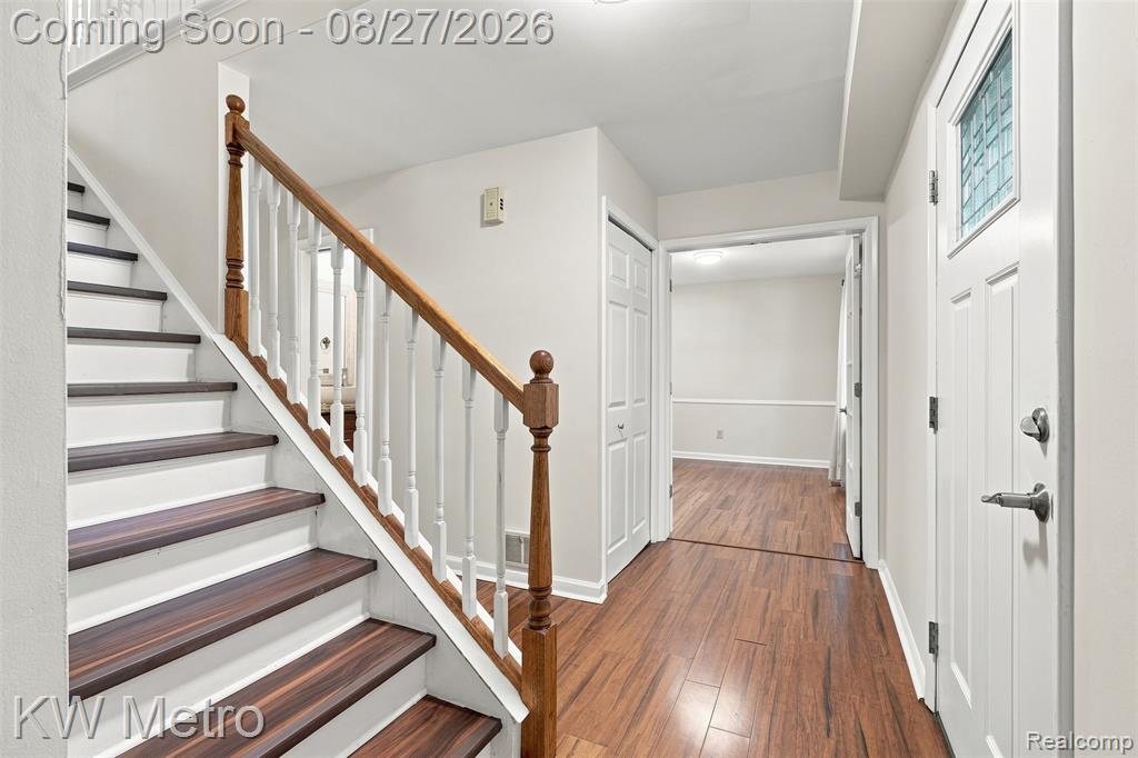 4769 Hardwoods Drive Property Photo 6