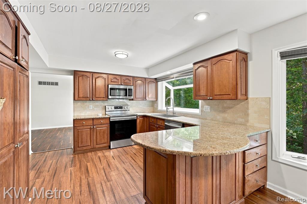 4769 Hardwoods Drive Property Photo 10